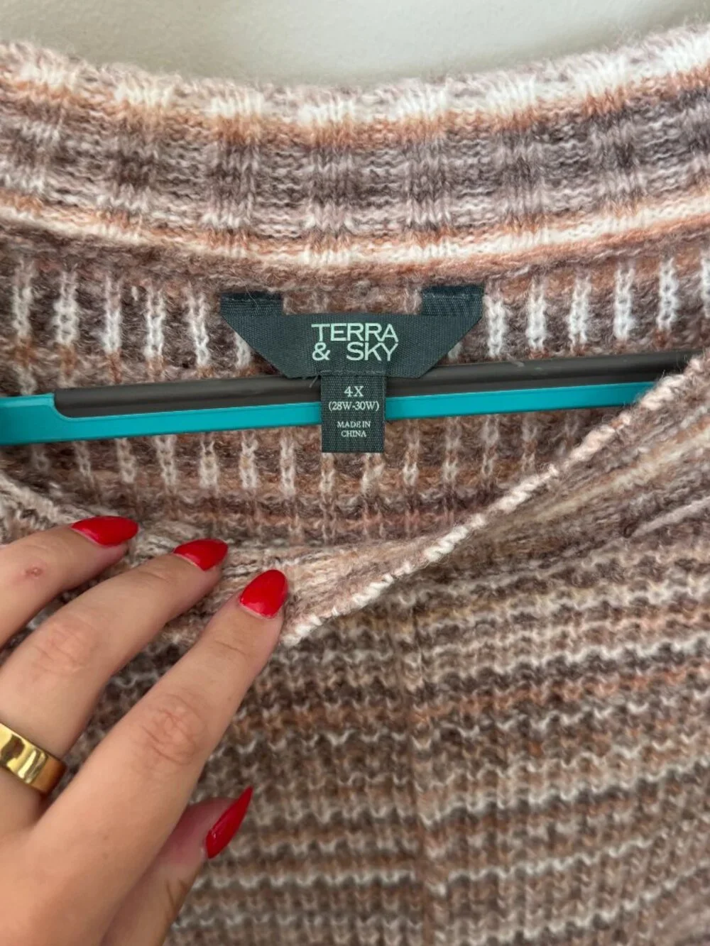 Terra & Sky Sweater - Picture 4 of 4